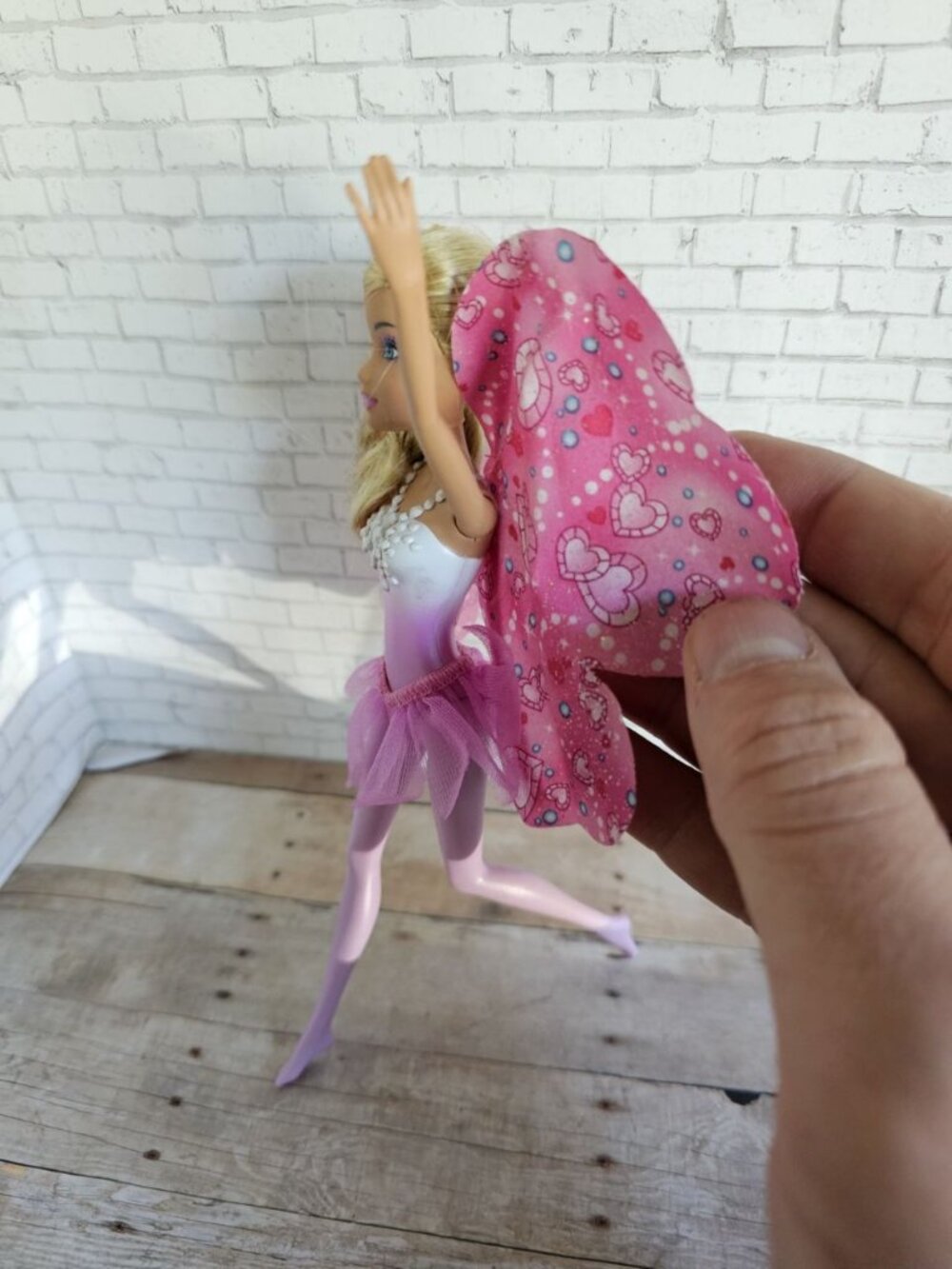 Barbie Fairytale Magic Blonde Fairy Doll Pink Wings Tutu Mattel 2011 Figure - Picture 4 of 4